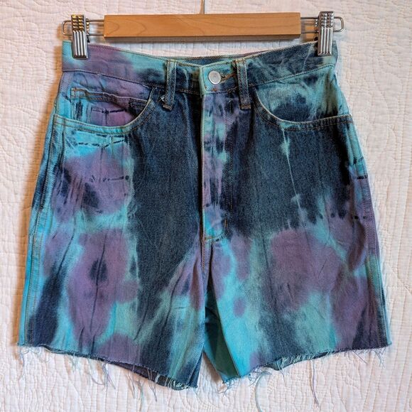 Vintage 90s Frederick's of Hollywood Denim Shorts Acid Wash Tie Dye Size 3-4 - Picture 1 of 9